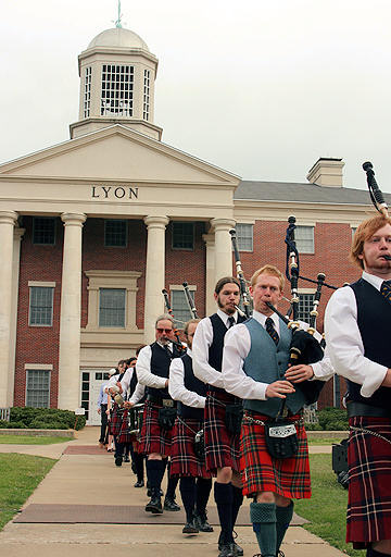 Lyon College's Pipers